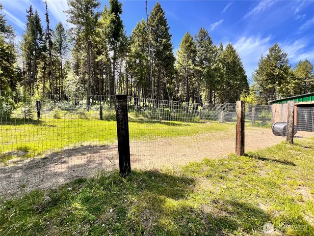 $325,000 | 17 Kingsford Place, Malo, WA 99150