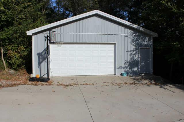 1435 Appleton Road Clarksville, TN 37043 - Photo 3 of 18 Detached Garage