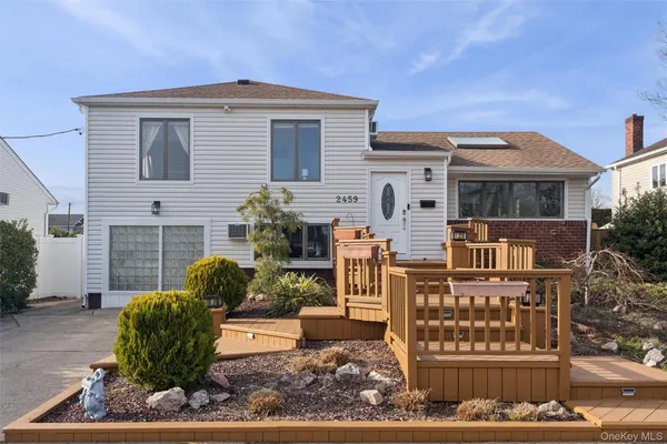 $825,000 | 2459 Marie Court, Bellmore, NY 11710