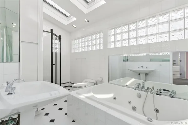 $825,000 | 2459 Marie Court, Bellmore, NY 11710