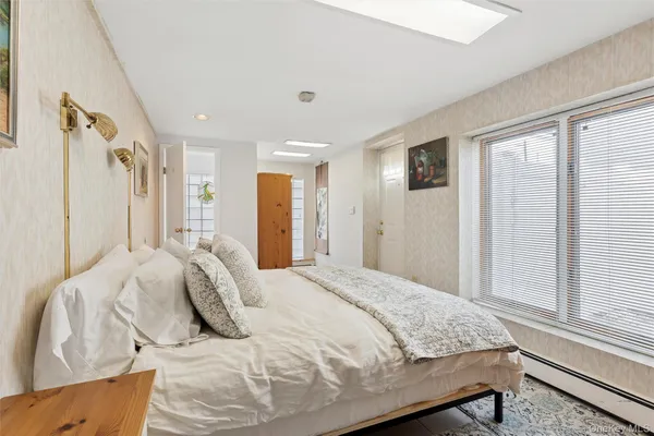 $825,000 | 2459 Marie Court, Bellmore, NY 11710