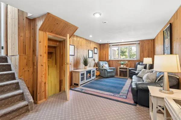 $825,000 | 2459 Marie Court, Bellmore, NY 11710