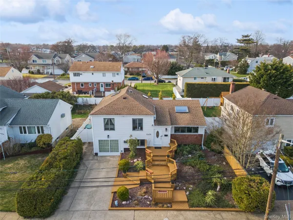 $825,000 | 2459 Marie Court, Bellmore, NY 11710