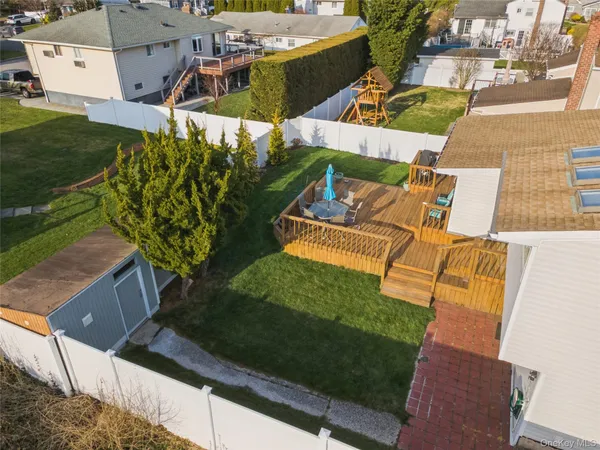 $825,000 | 2459 Marie Court, Bellmore, NY 11710