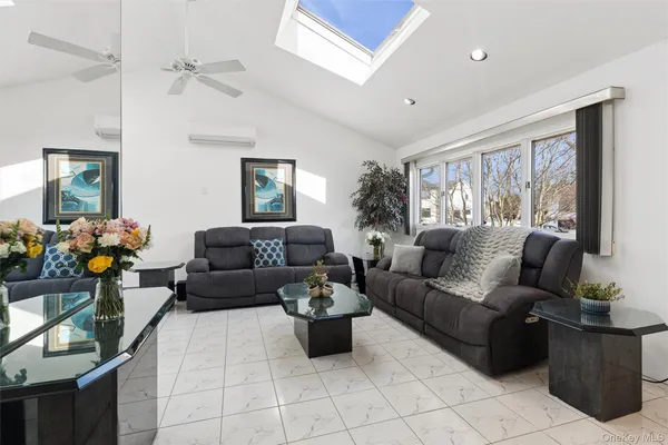 $825,000 | 2459 Marie Court, Bellmore, NY 11710