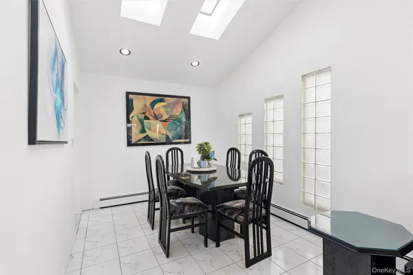 $825,000 | 2459 Marie Court, Bellmore, NY 11710