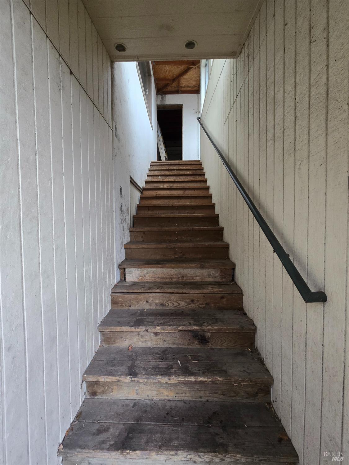 244 South Main Street Willits, CA 95490 - Photo 29 of 48 a view of entryway