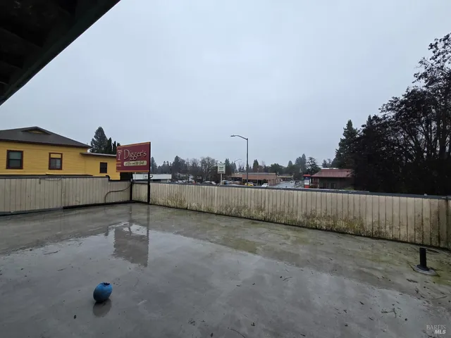 a front view of house with yard nad seating space