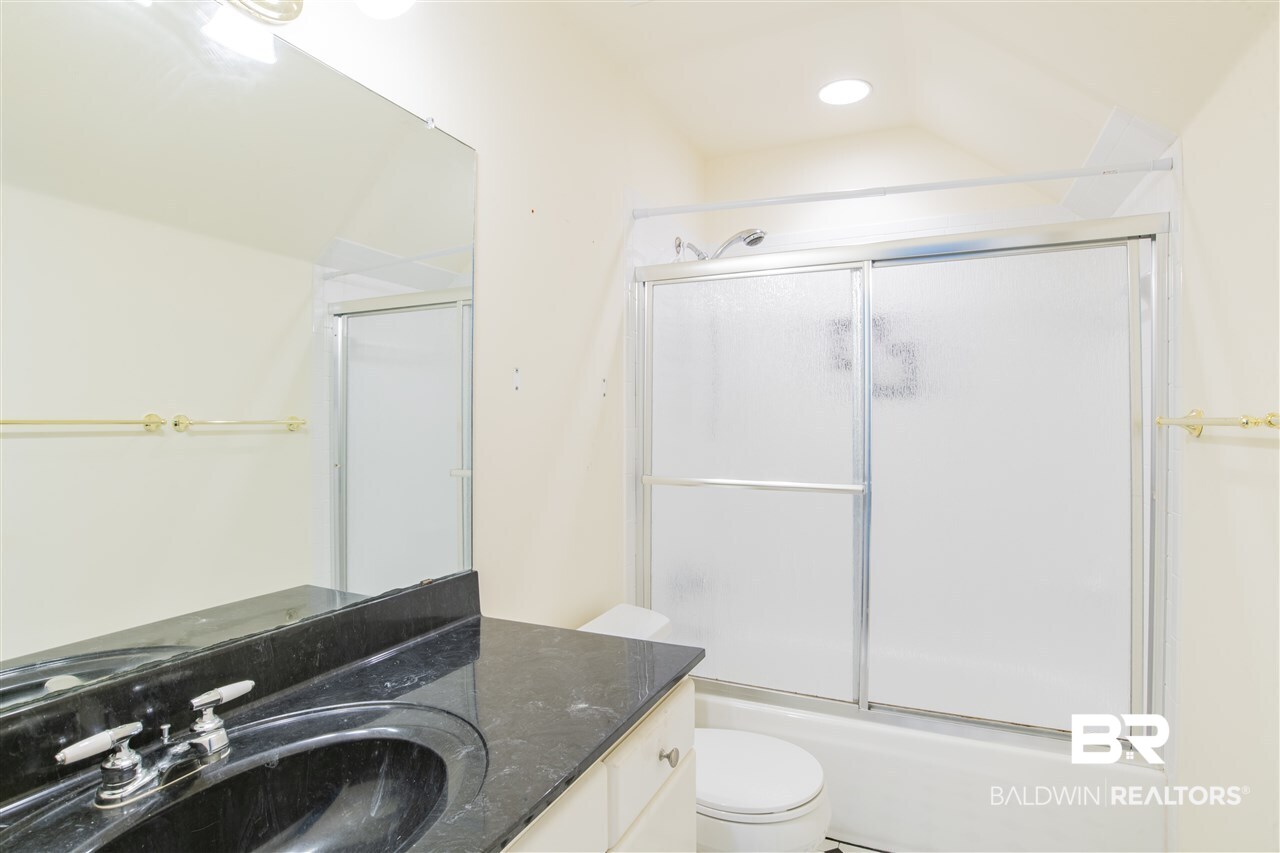 10455 County Road 1 Fairhope, AL 36532 - Photo 31 of 44 3rd Bath