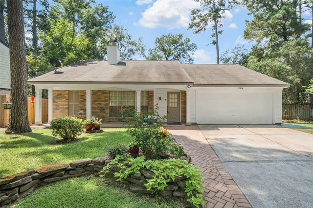 $2,100 | 7 Rockridge Court, The Woodlands, TX 77381
