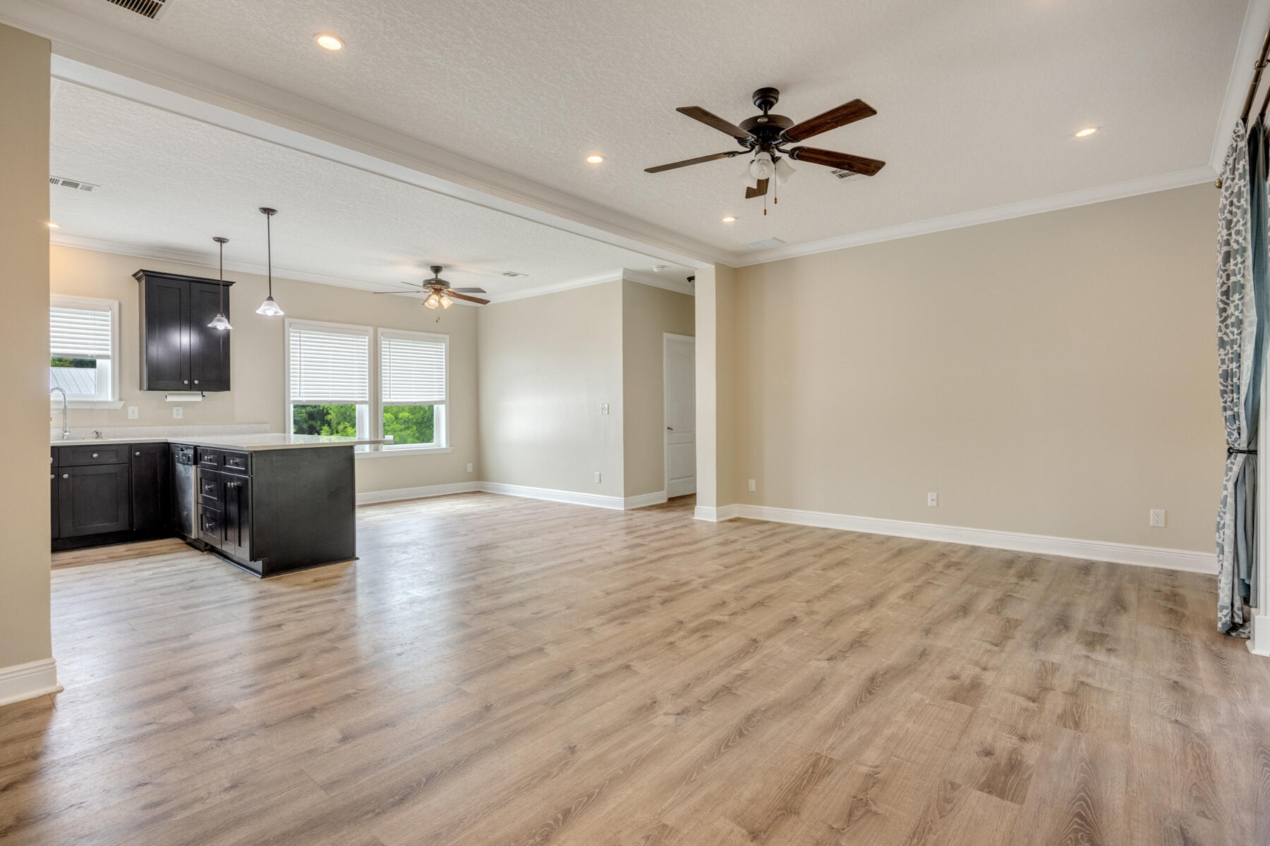 27024 Shannahan Road Summerland Key, FL 33042 - Photo 16 of 43 Living area