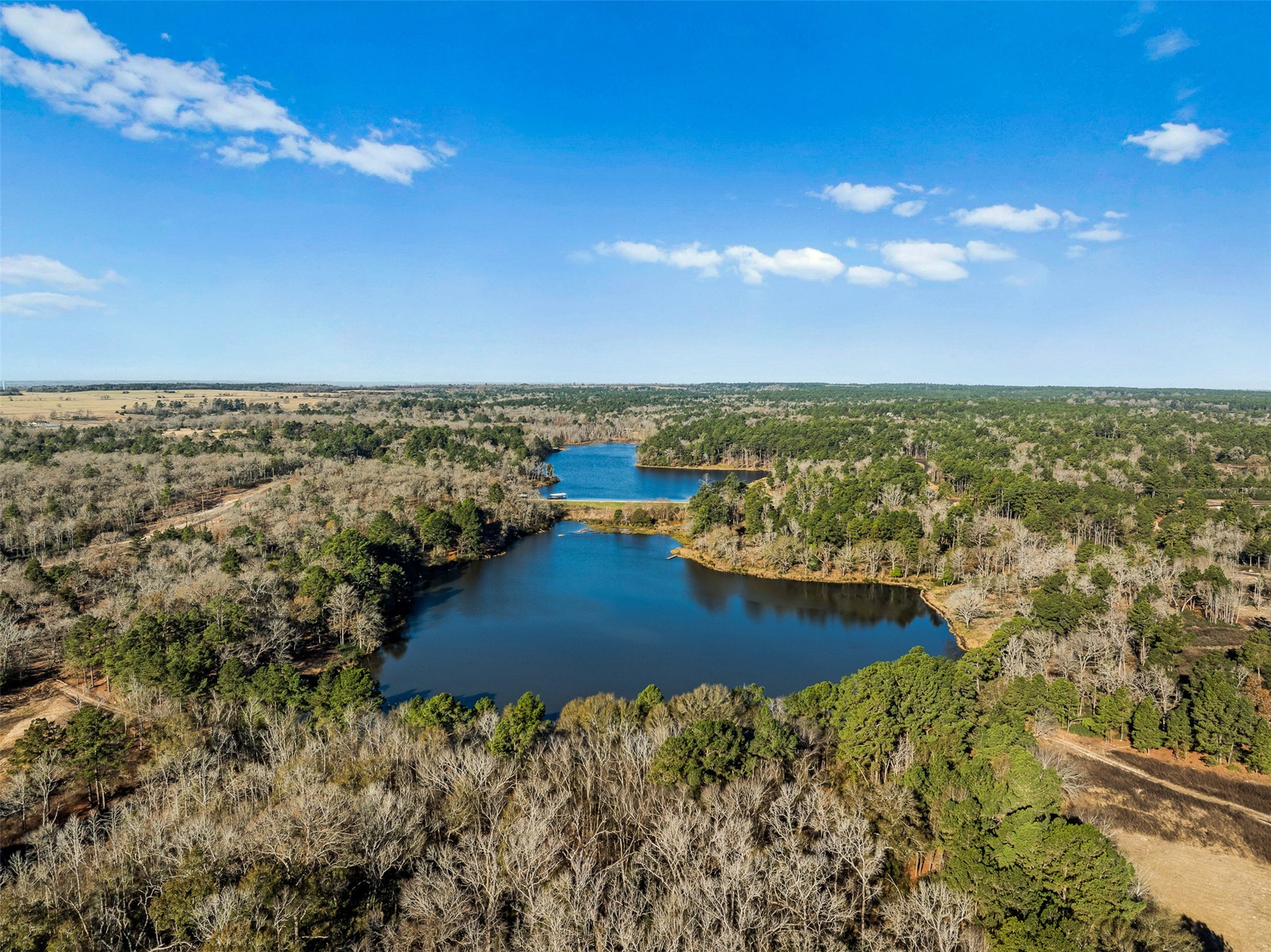 1315 Centerville Tx 75833 Centerville, TX 75833 - Photo 6 of 40 a view of a city with ocean view