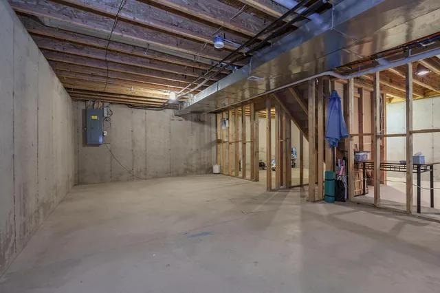 $384,900 | 4691 Ashton Farms Boulevard, Portage, MI 49024