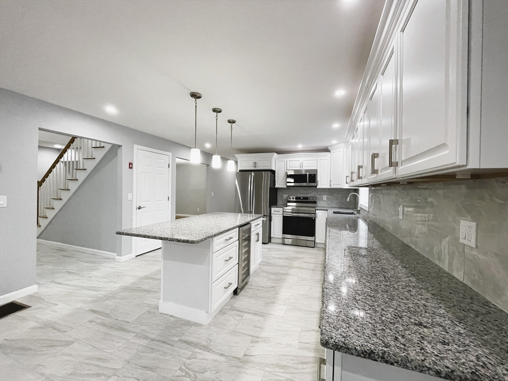 44 New Boston Road Dudley, MA 01571 - Photo 7 of 40