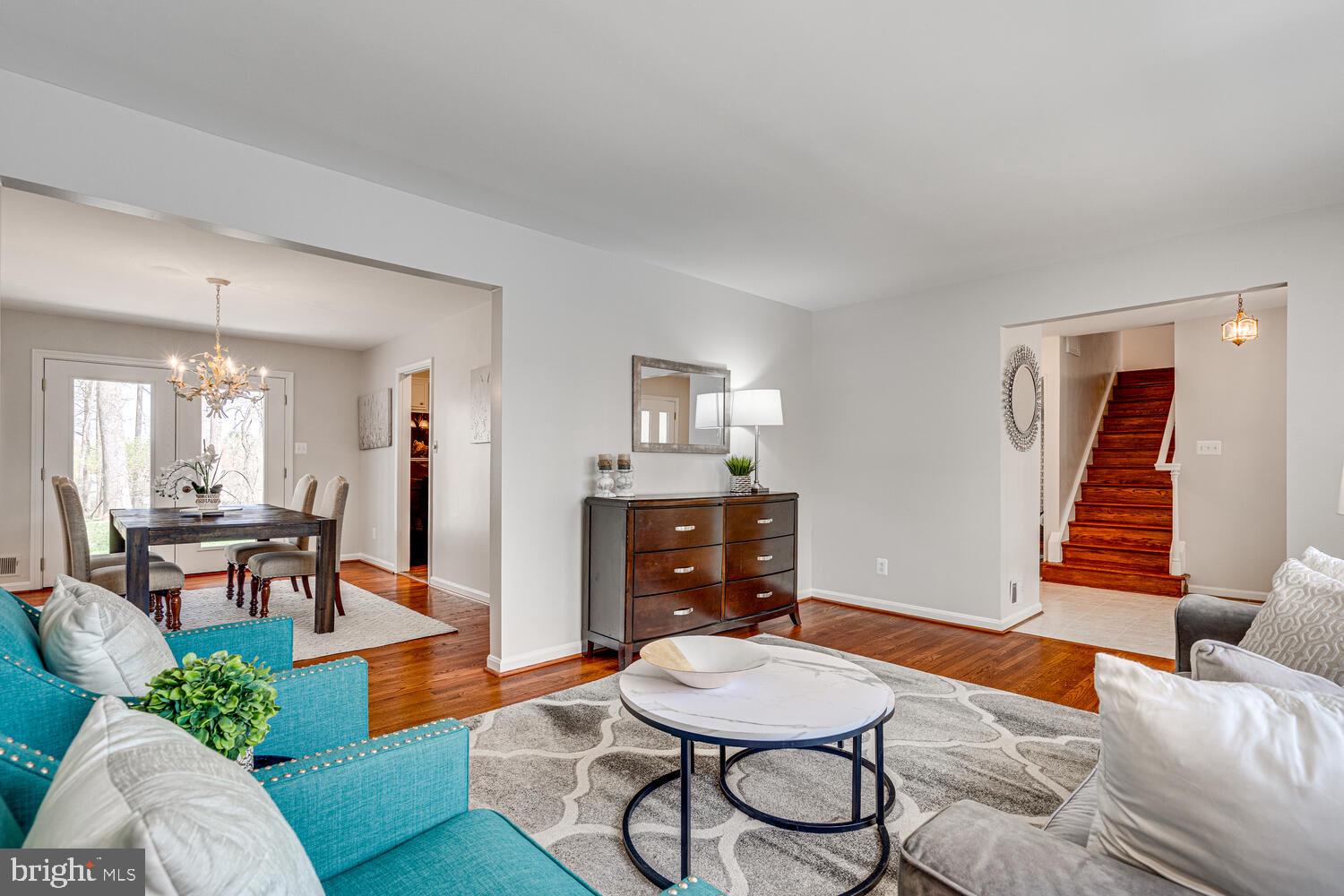 17605 Cashell Road Olney, MD 20832 - Photo 11 of 78 Living Room