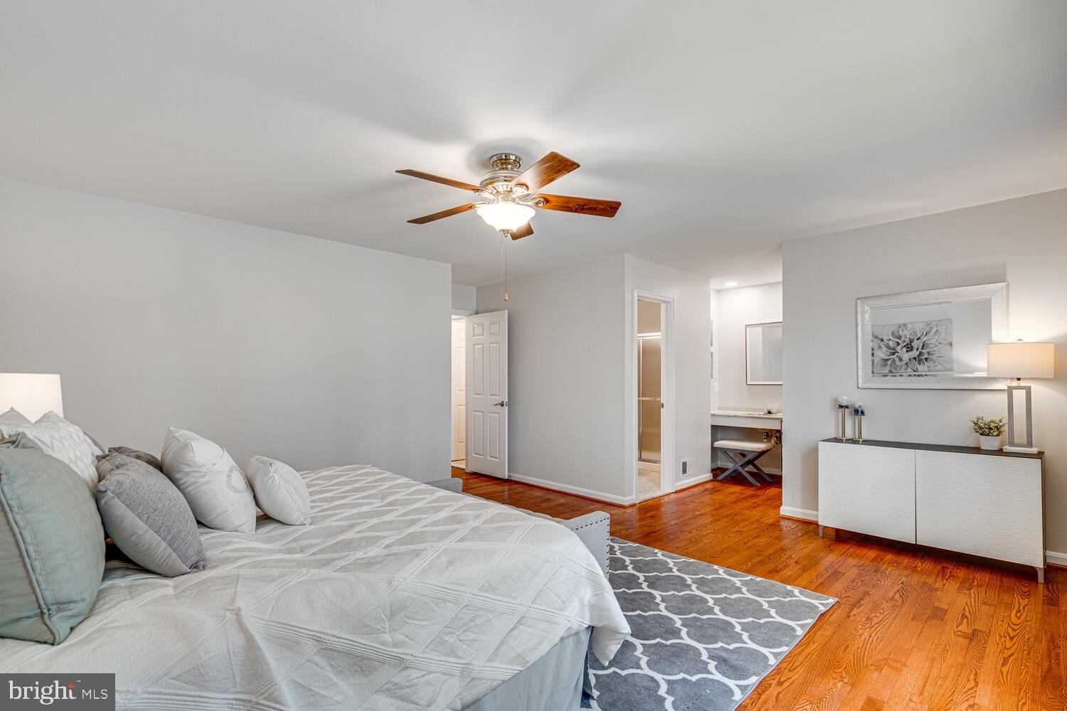 17605 Cashell Road Olney, MD 20832 - Photo 25 of 78 Primary Bedroom