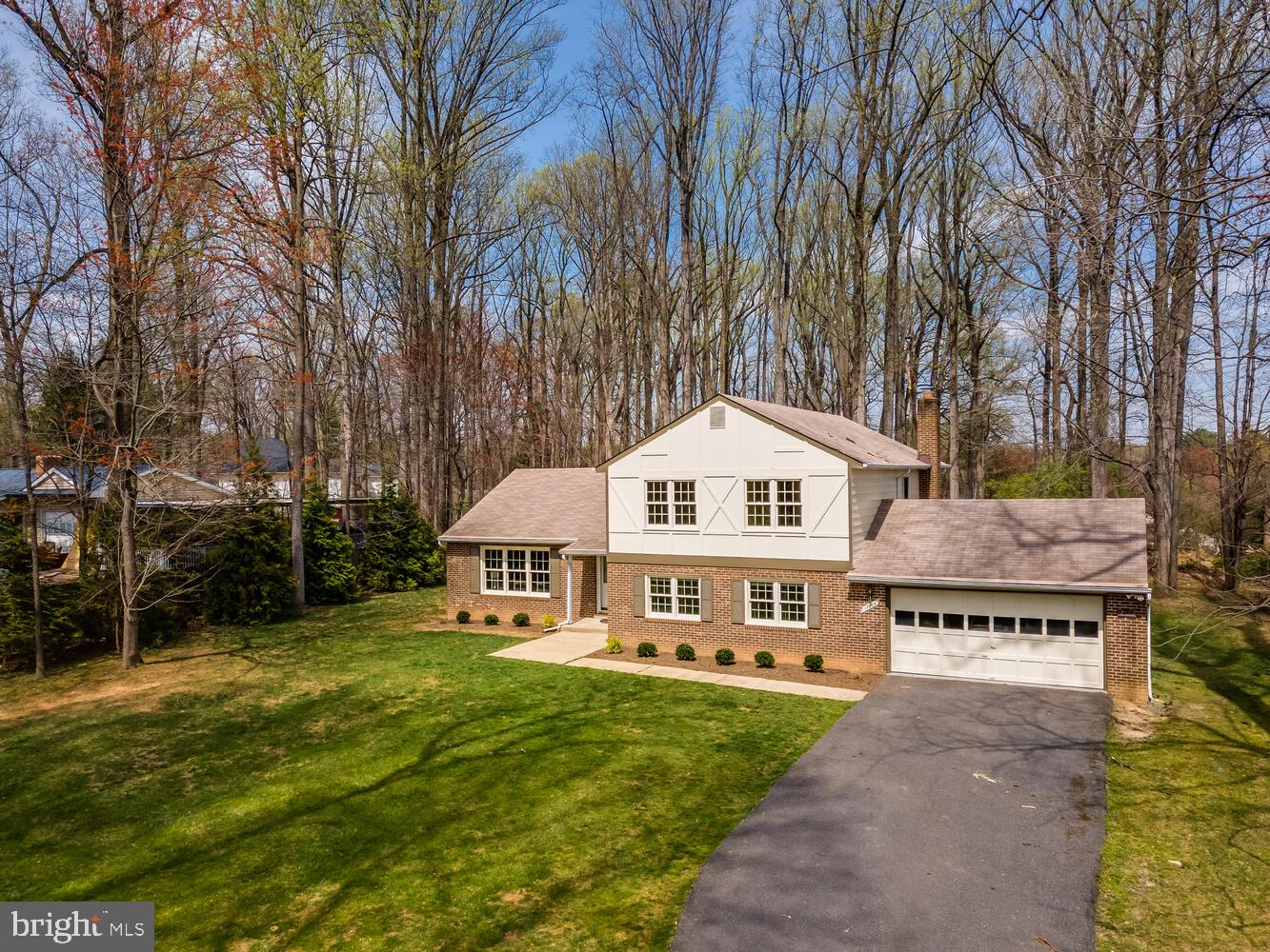 17605 Cashell Road Olney, MD 20832 - Photo 4 of 78 Exterior Front
