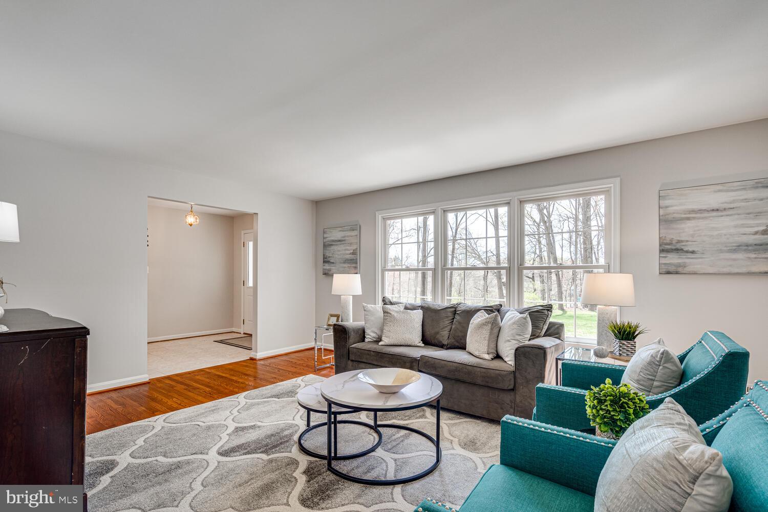 17605 Cashell Road Olney, MD 20832 - Photo 10 of 78 Living Room