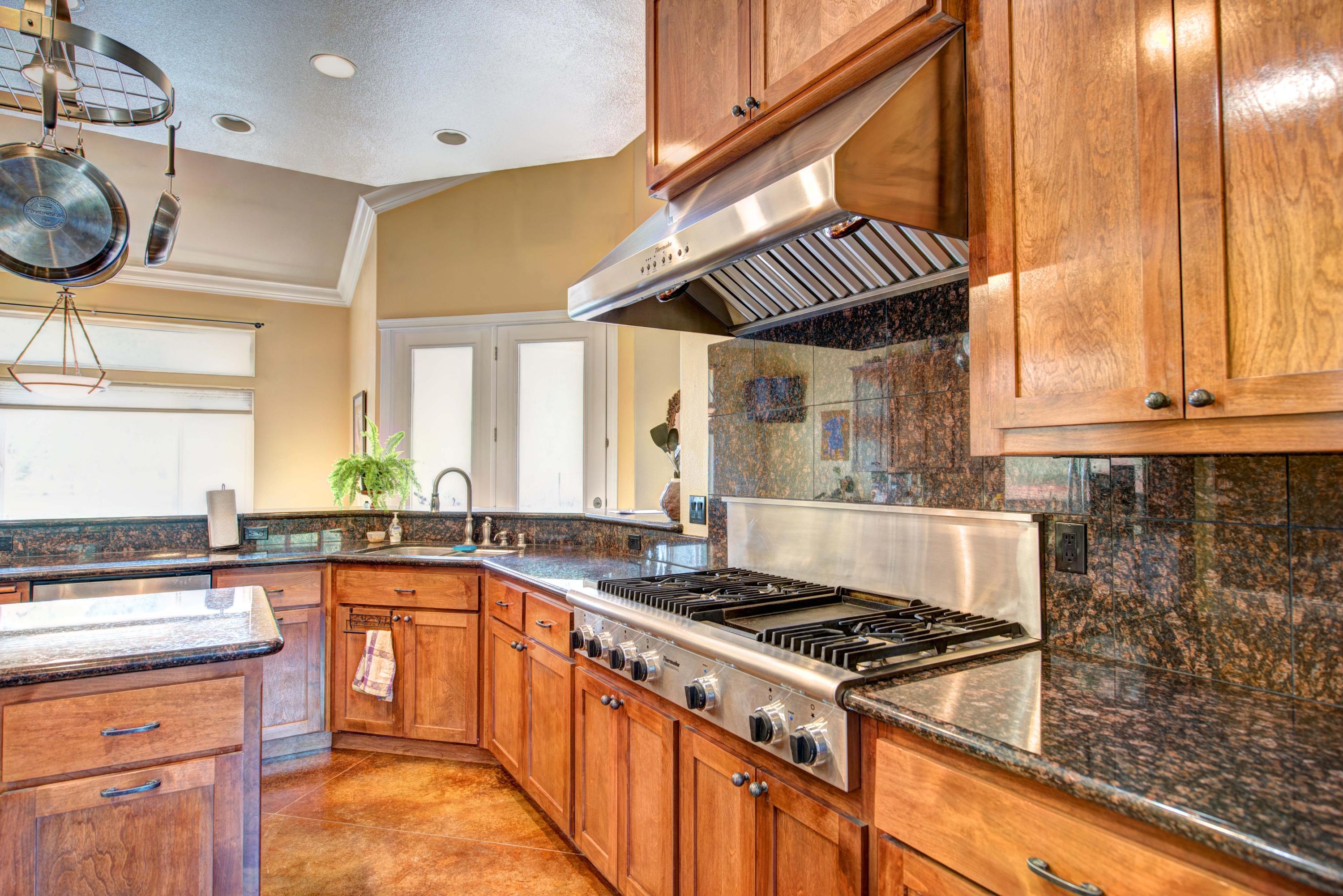 9787 Oak Run Road Oak Run, CA 96069 - Photo 31 of 67 Granite slab countertops