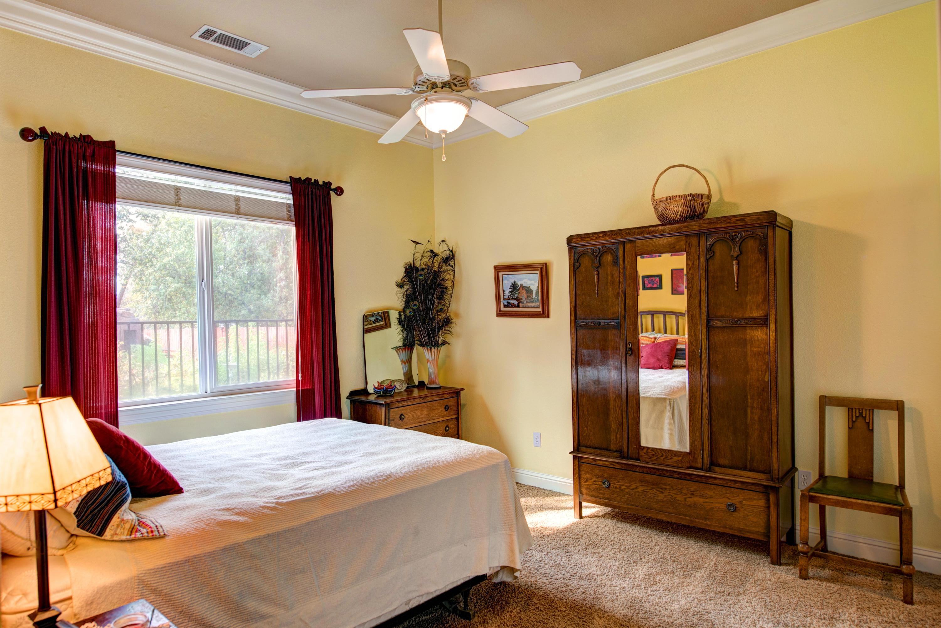 9787 Oak Run Road Oak Run, CA 96069 - Photo 59 of 67 Guest bedroom 3 with Private Bathroom
