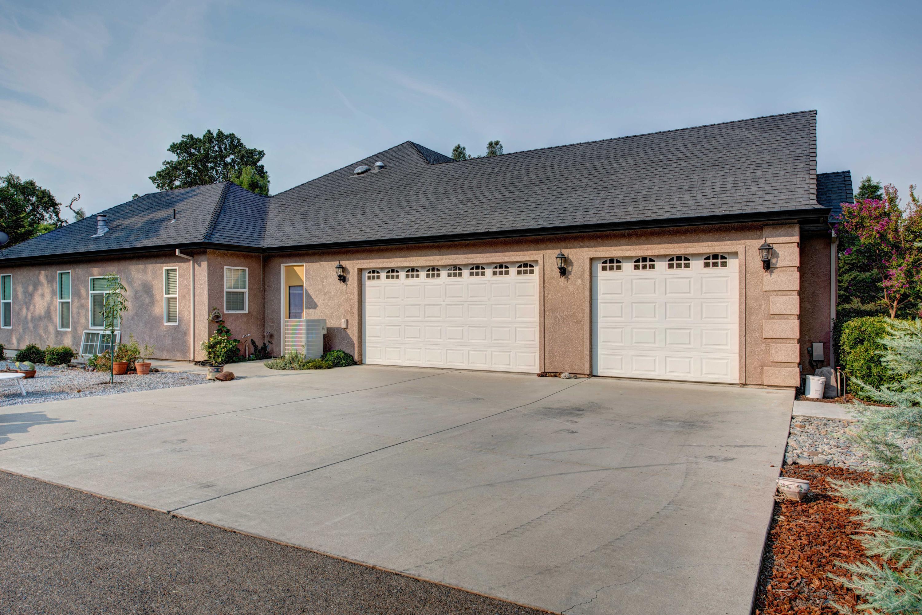 9787 Oak Run Road Oak Run, CA 96069 - Photo 8 of 67 3 car garage