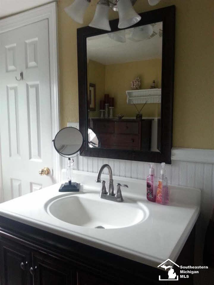 13497 Albain Road Petersburg, MI 49270 - Photo 31 of 39 Gallery Image 31
