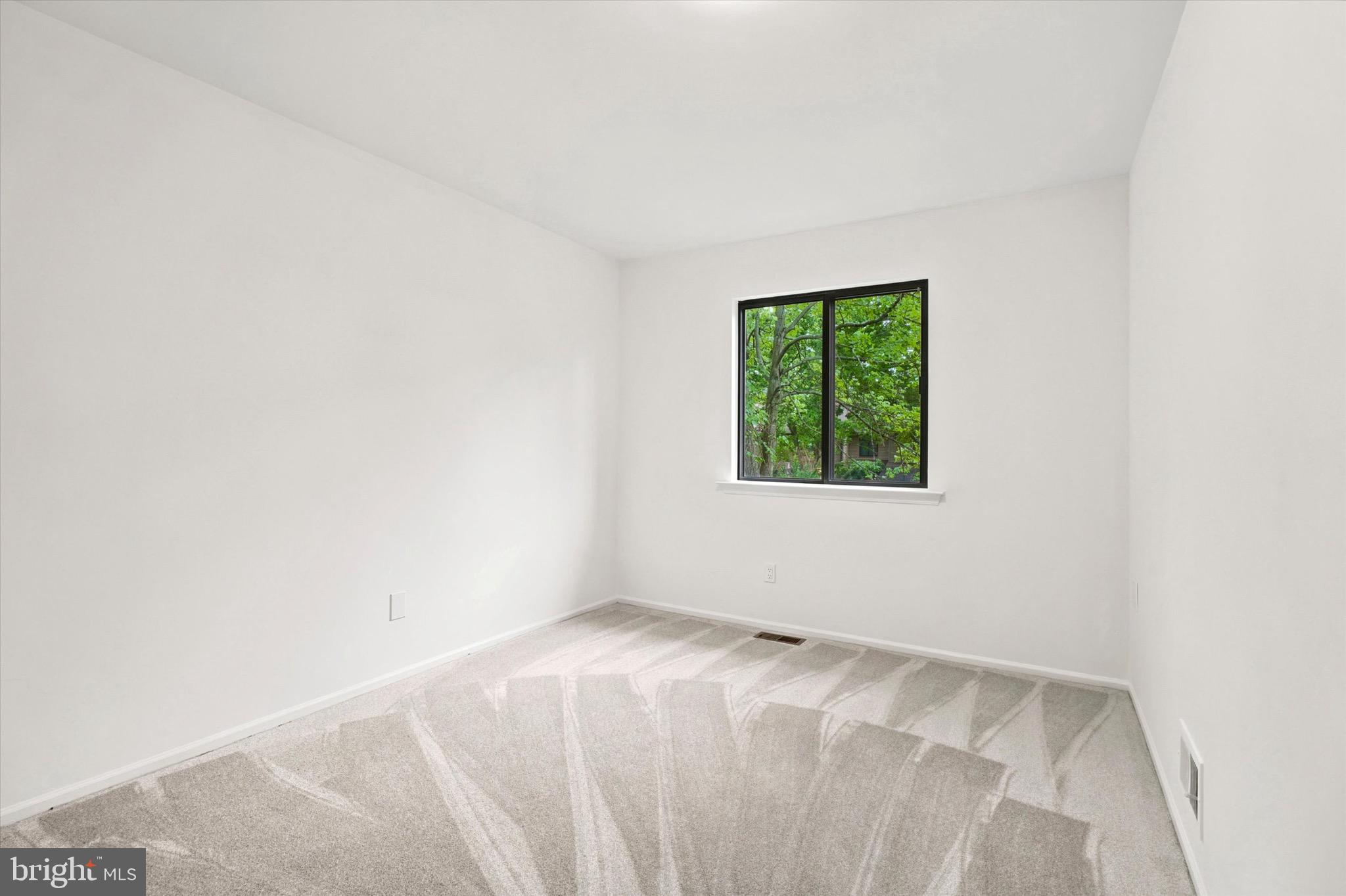 101 Elgin Court, Unit 363 Chesterbrook, PA 19087 - Photo 13 of 21 3rd Bedroom