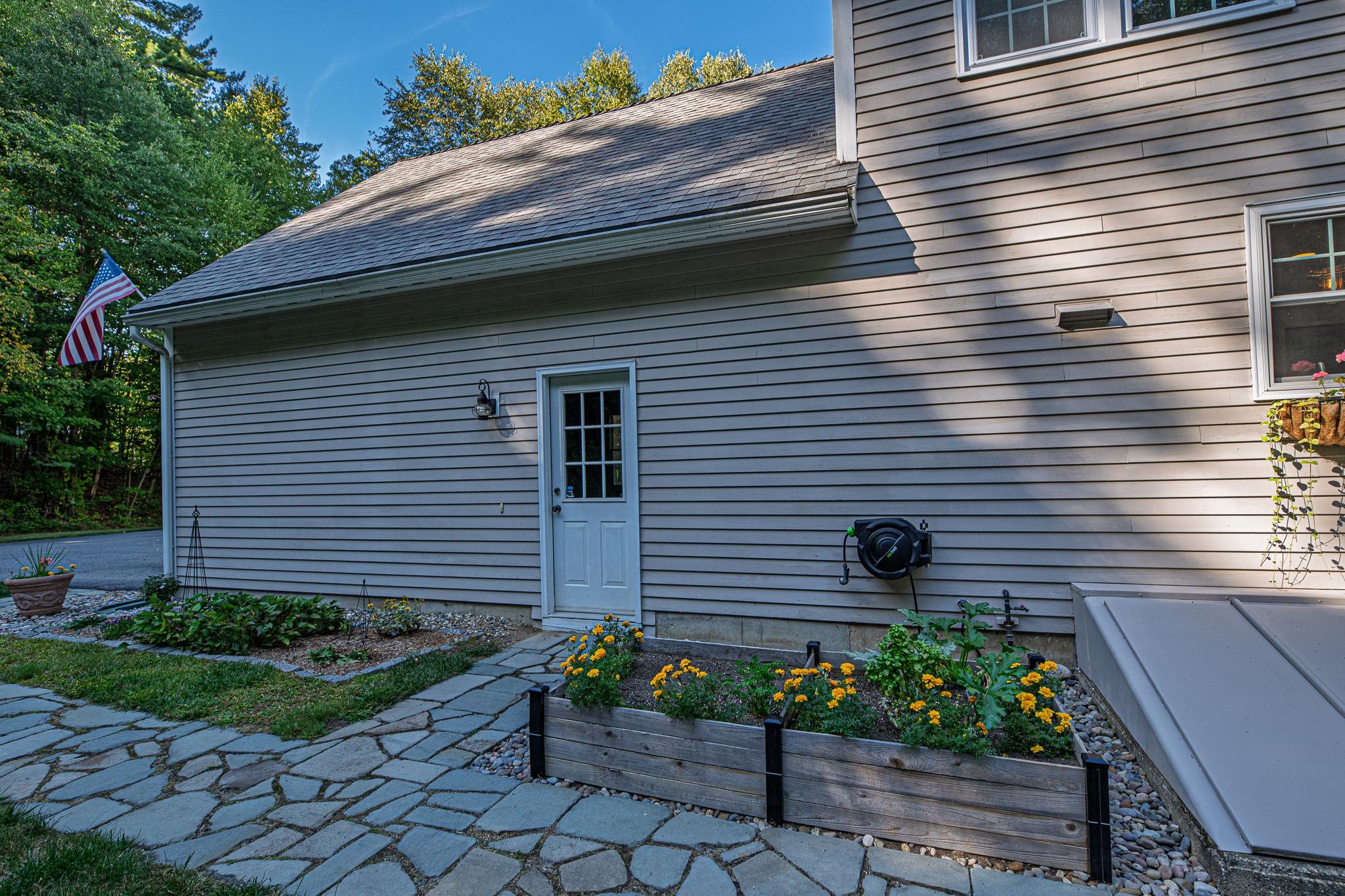 21 Greystone Road Kingston, NH 03848 - Photo 5 of 49