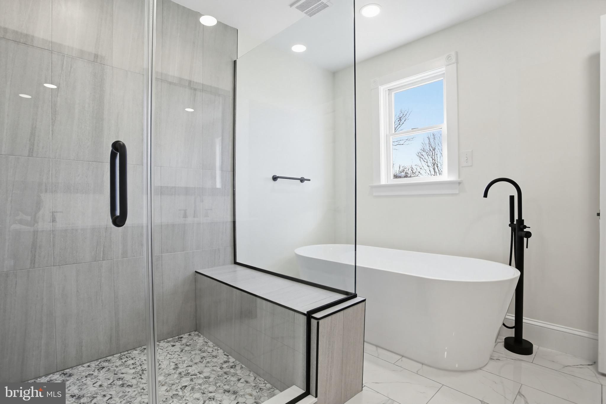 15005 Bushy Park Road Woodbine, MD 21797 - Photo 28 of 75 LUXURY SOAKING TUB