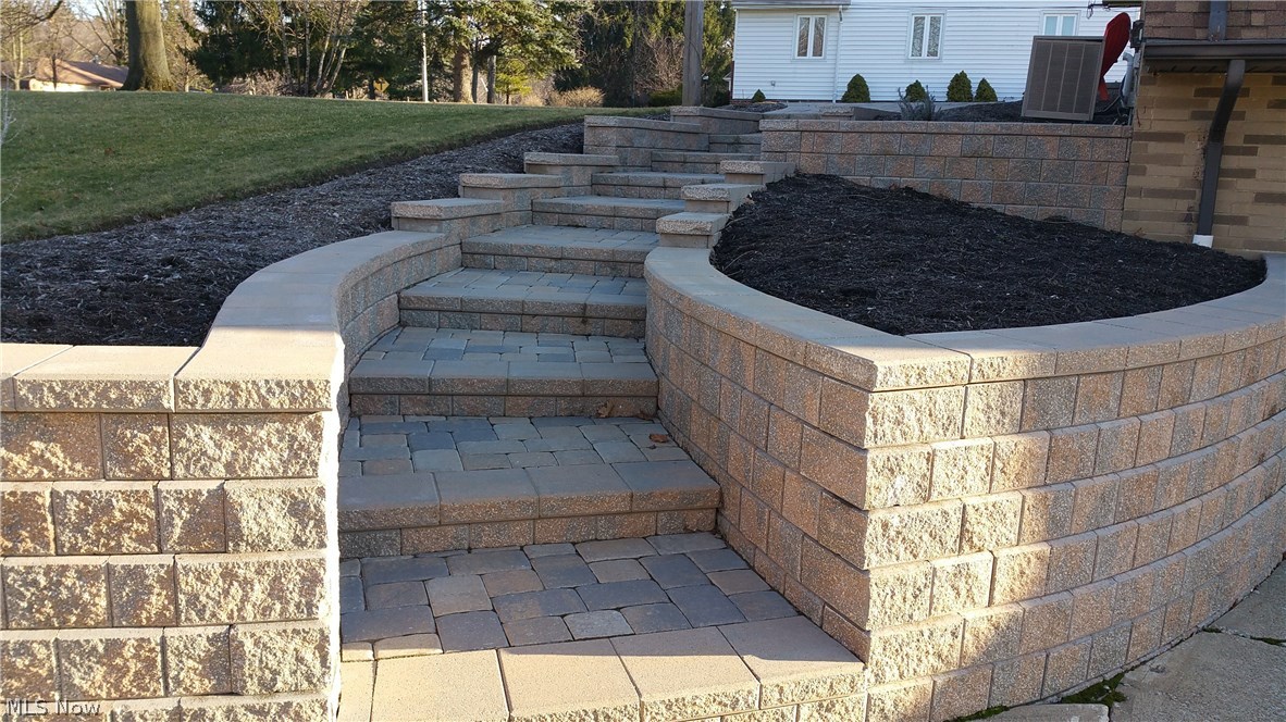 9448 Avery Road Broadview Heights, OH 44147 - Photo 2 of 32 Beautiful Stone Entrance