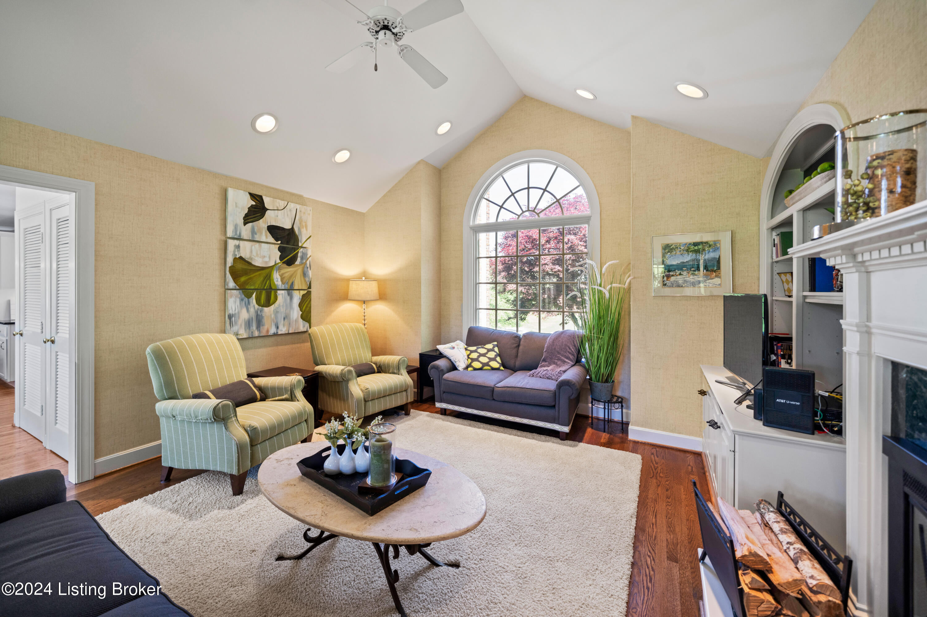 6214 Innes Trace Road Louisville, KY 40222 - Photo 7 of 55 Family Room