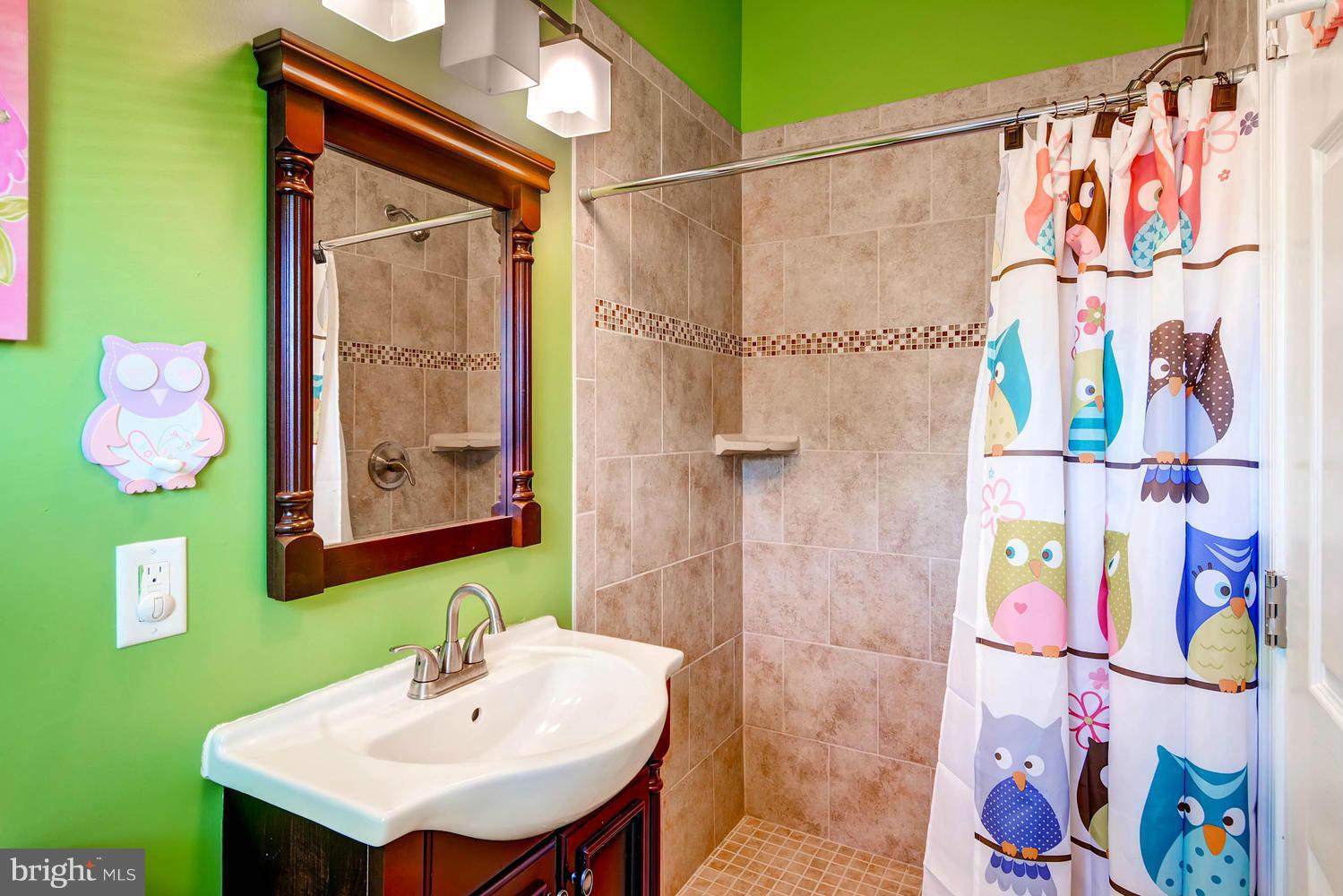 4124 Eder Road Baltimore, MD 21222 - Photo 23 of 29 Bath (Master)