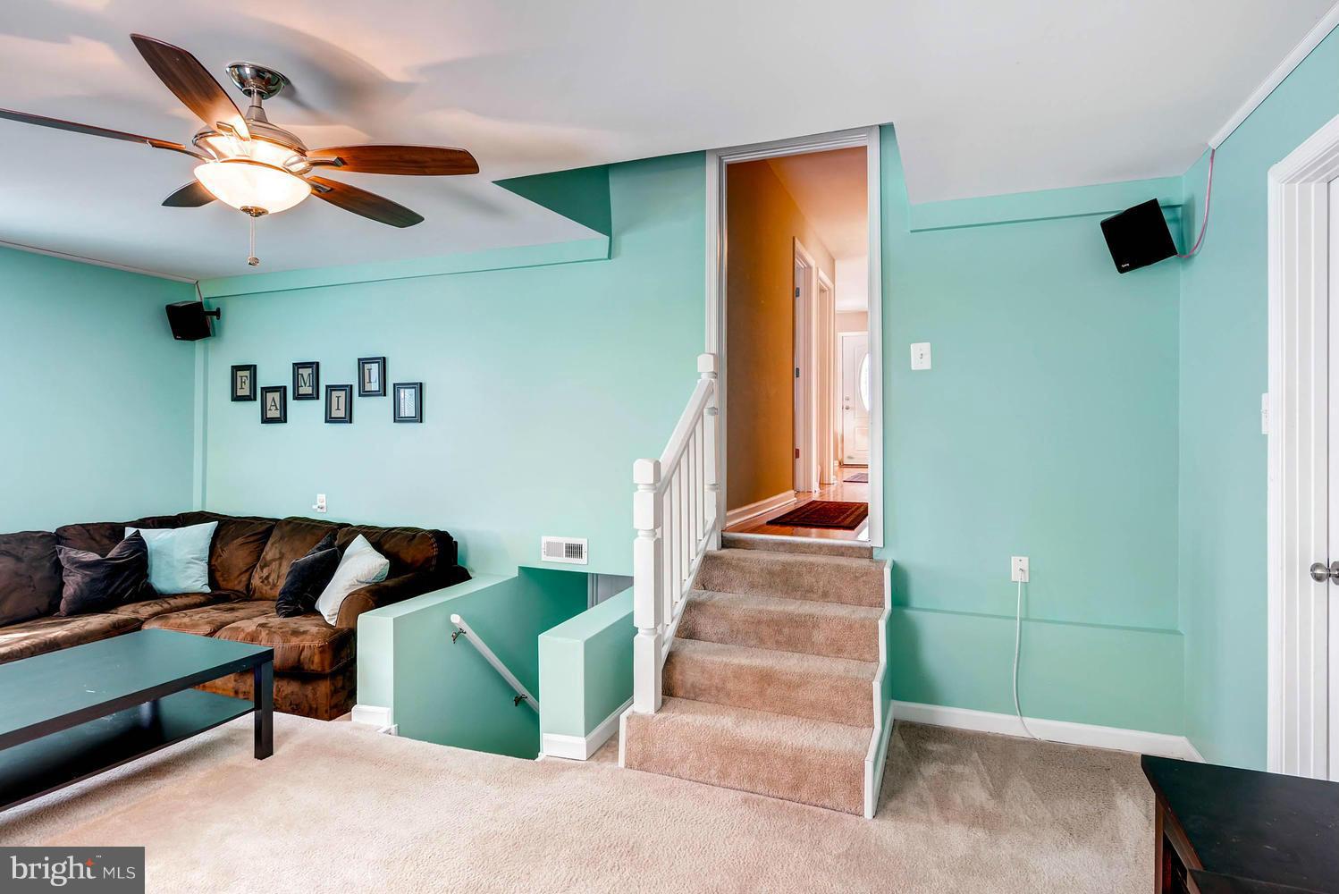 4124 Eder Road Baltimore, MD 21222 - Photo 7 of 29 Living Room