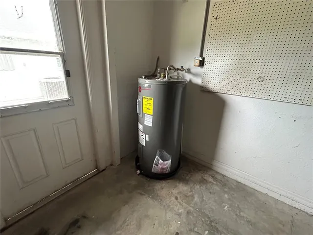 $299,000 | 113 Mark Twain Lane, Rotonda West, FL 33947