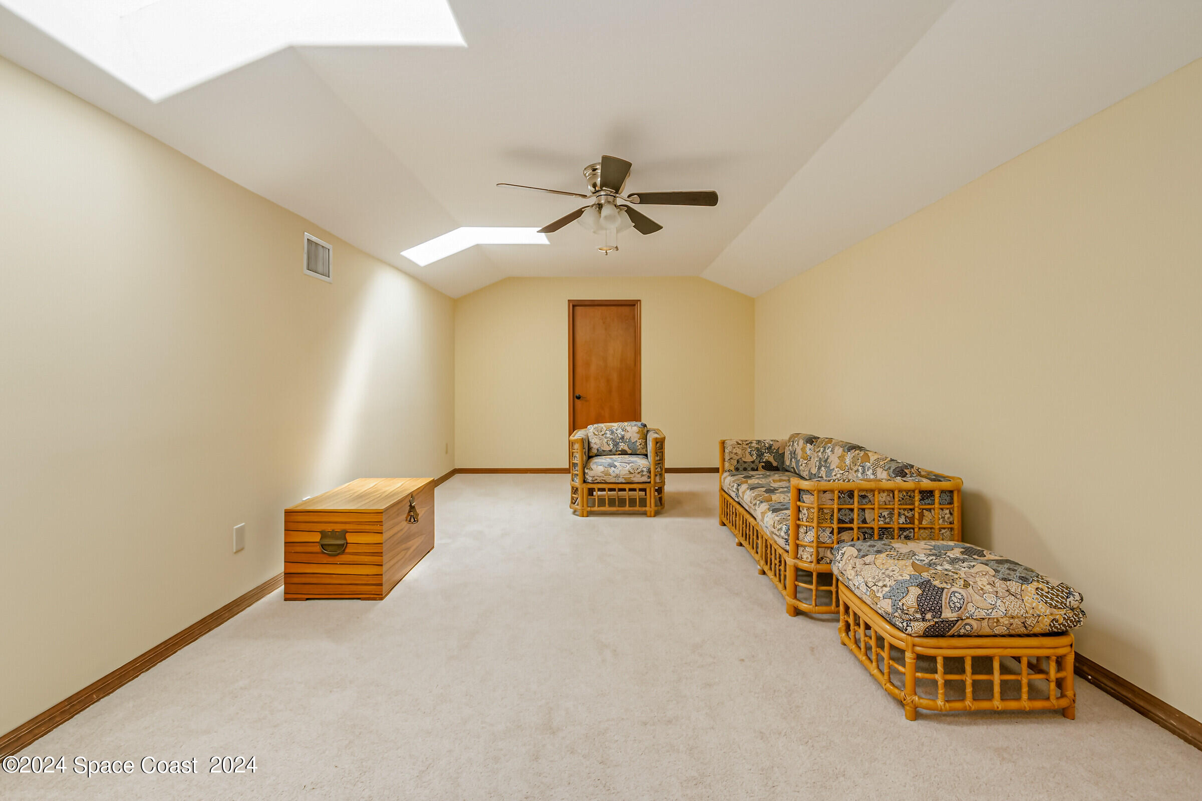 1630 Pine Street Melbourne Beach, FL 32951 - Photo 19 of 54 a living room with furniture