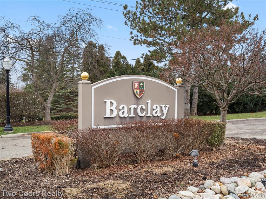 663 Camden Court Rochester Hills, MI 48307 - Photo 38 of 39