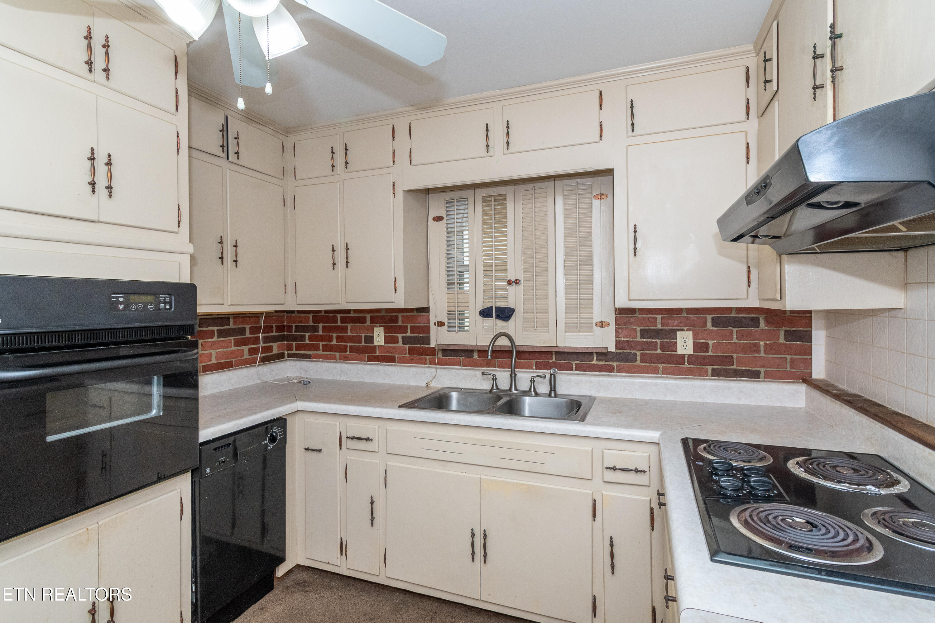 318 Amerine Road Maryville, TN 37804 - Photo 20 of 28 DSC_4653