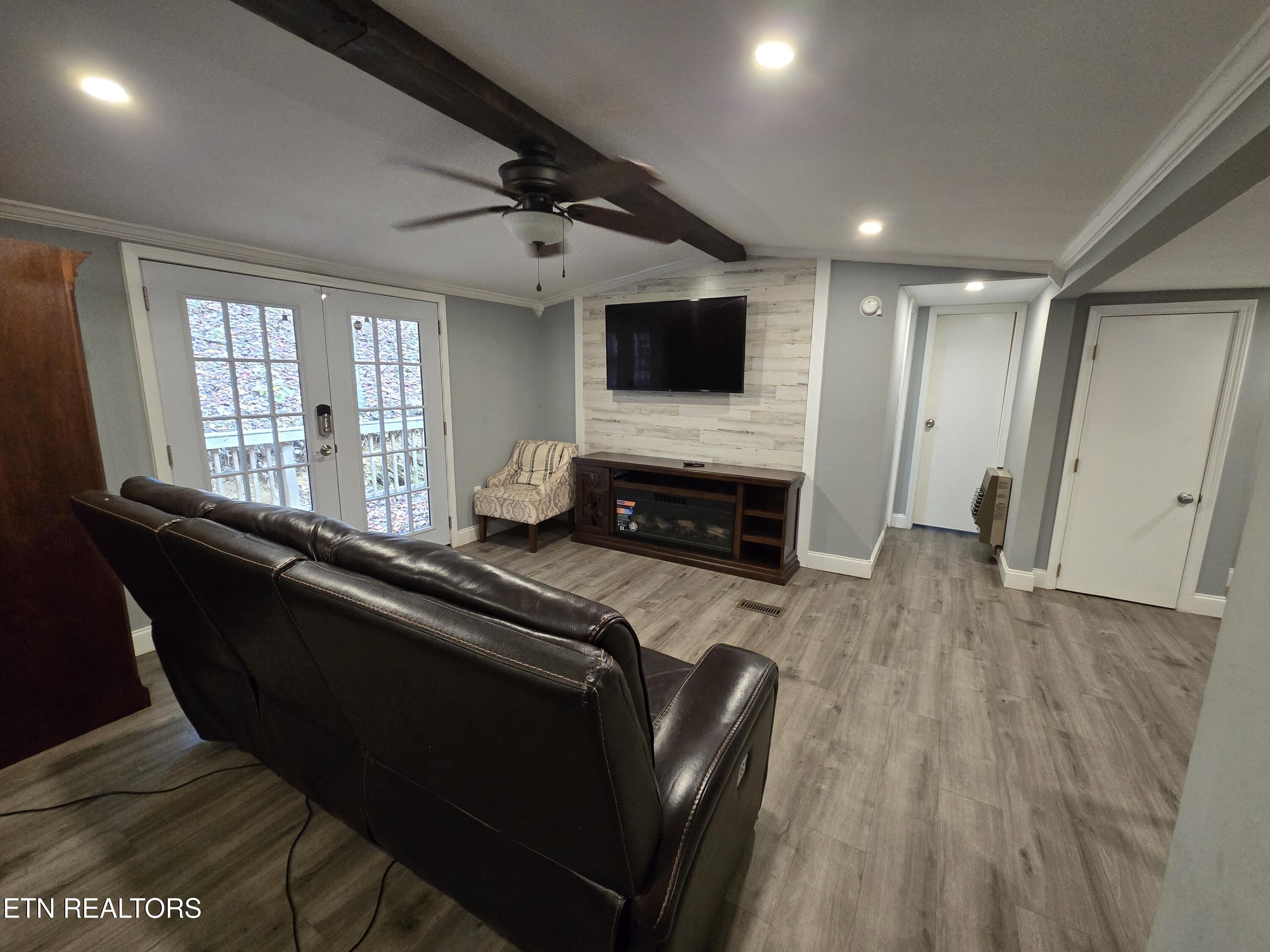 1110 South Spring Hollow Road Sevierville, TN 37876 - Photo 15 of 45 1000004368