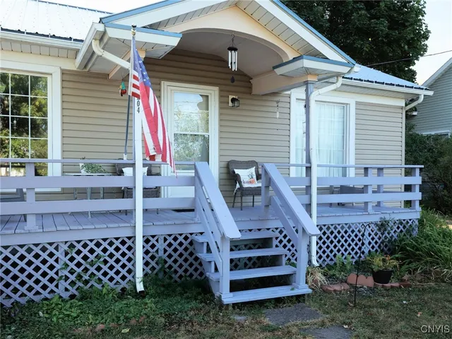 $189,900 | 19204 Highway 11, Watertown Town, NY 13601