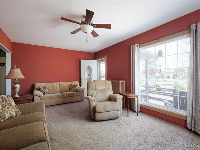 $189,900 | 19204 Highway 11, Watertown Town, NY 13601