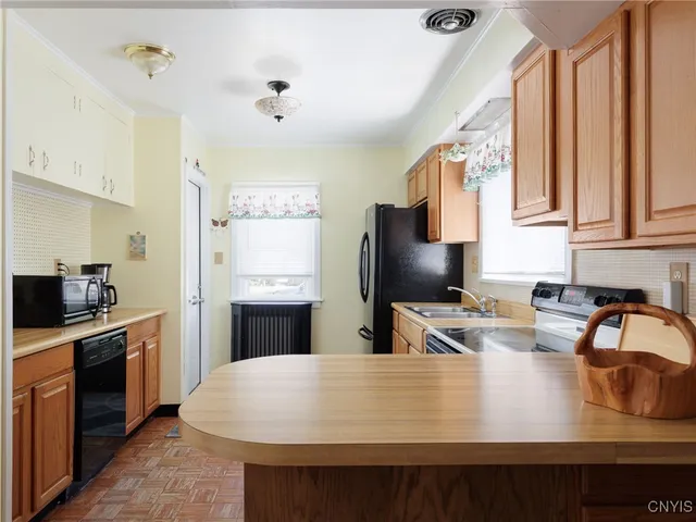 $189,900 | 19204 Highway 11, Watertown Town, NY 13601