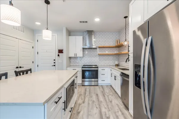 $344,900 | 3101 Govalle Avenue, Unit 220, Austin, TX 78702