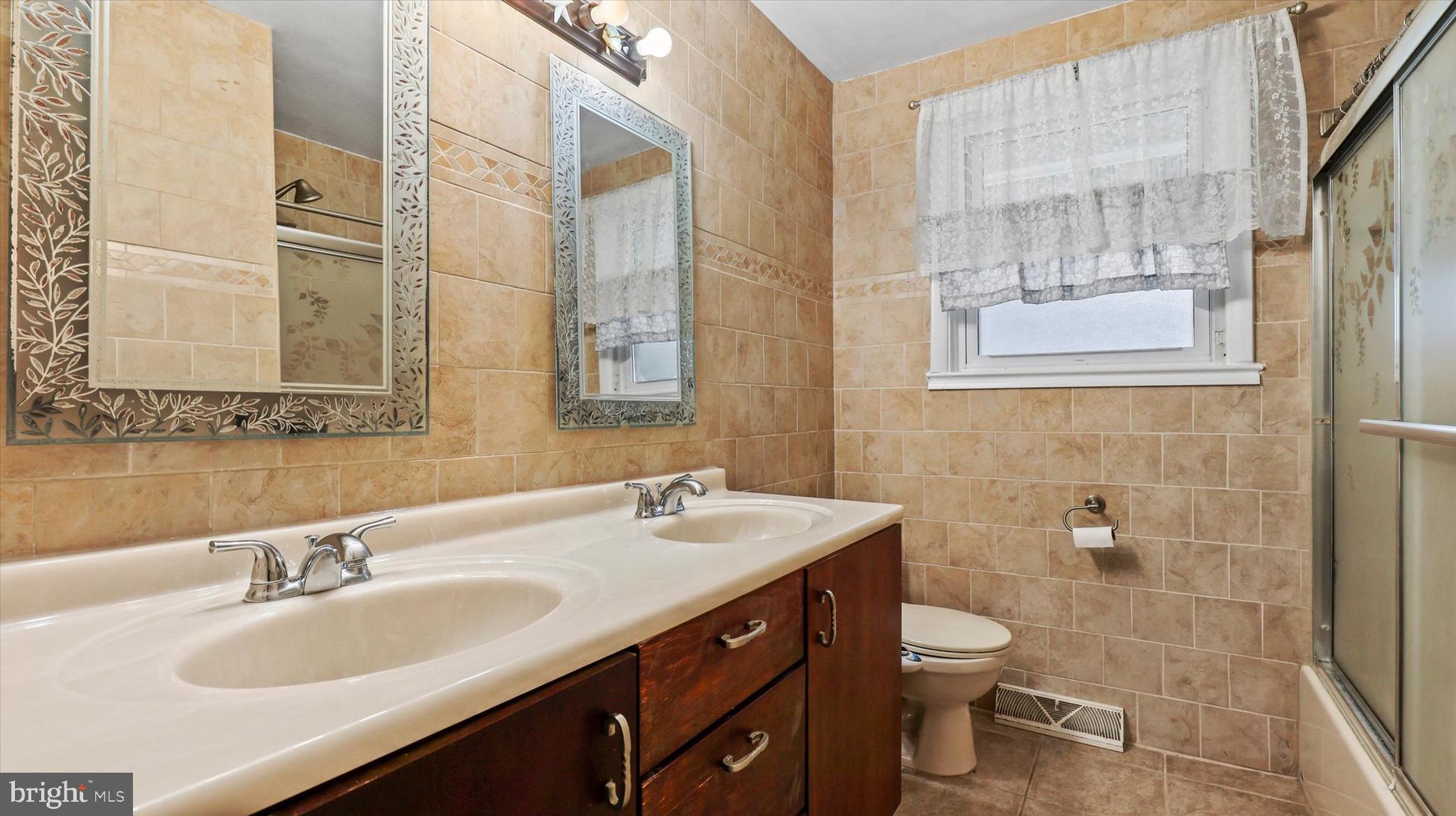 1797 Prescott Road York, PA 17403 - Photo 18 of 41