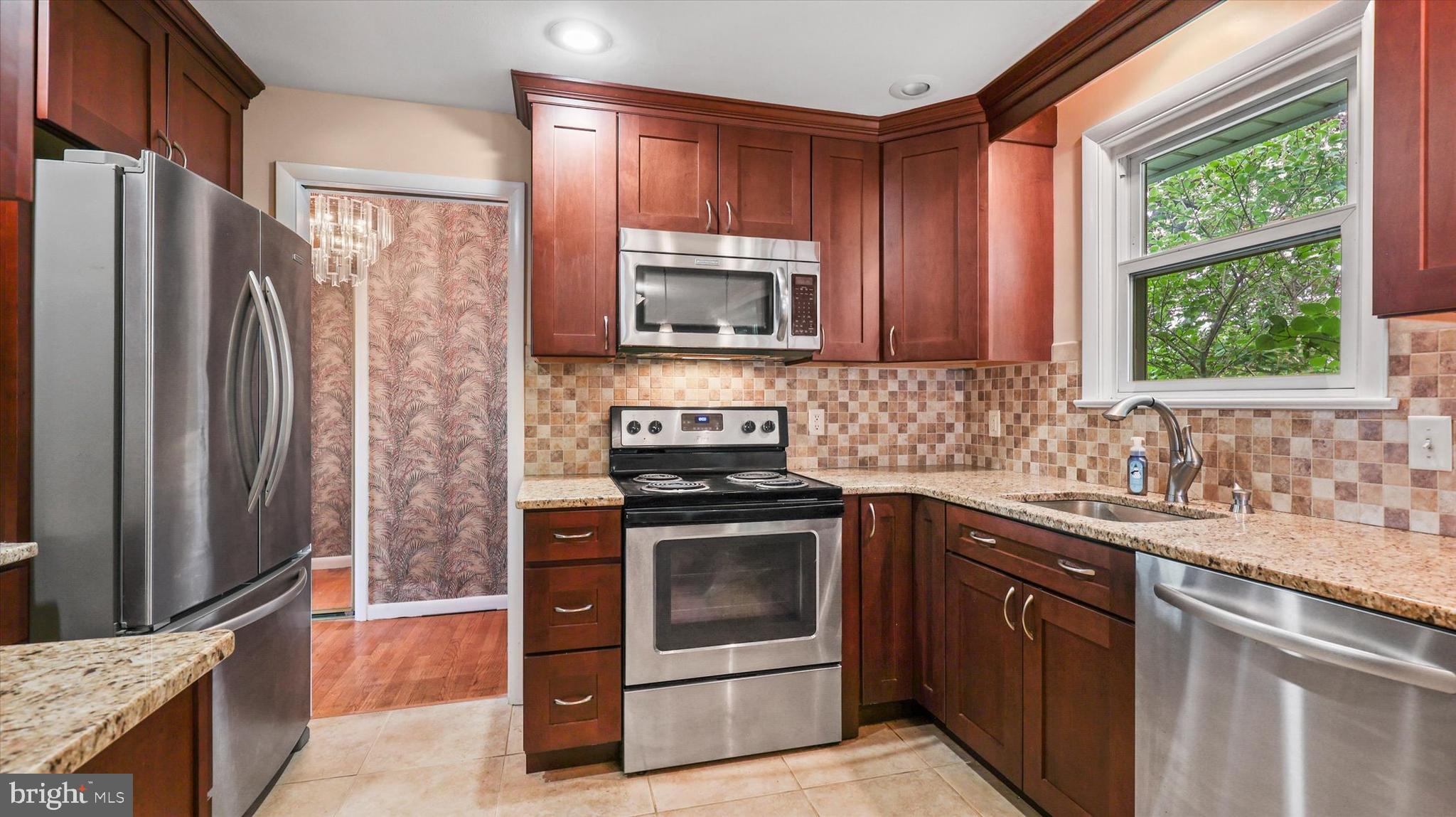 1797 Prescott Road York, PA 17403 - Photo 10 of 41