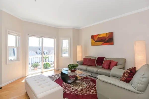 $4,200 | 109 Salem Street, Unit 205, Revere, MA 02151