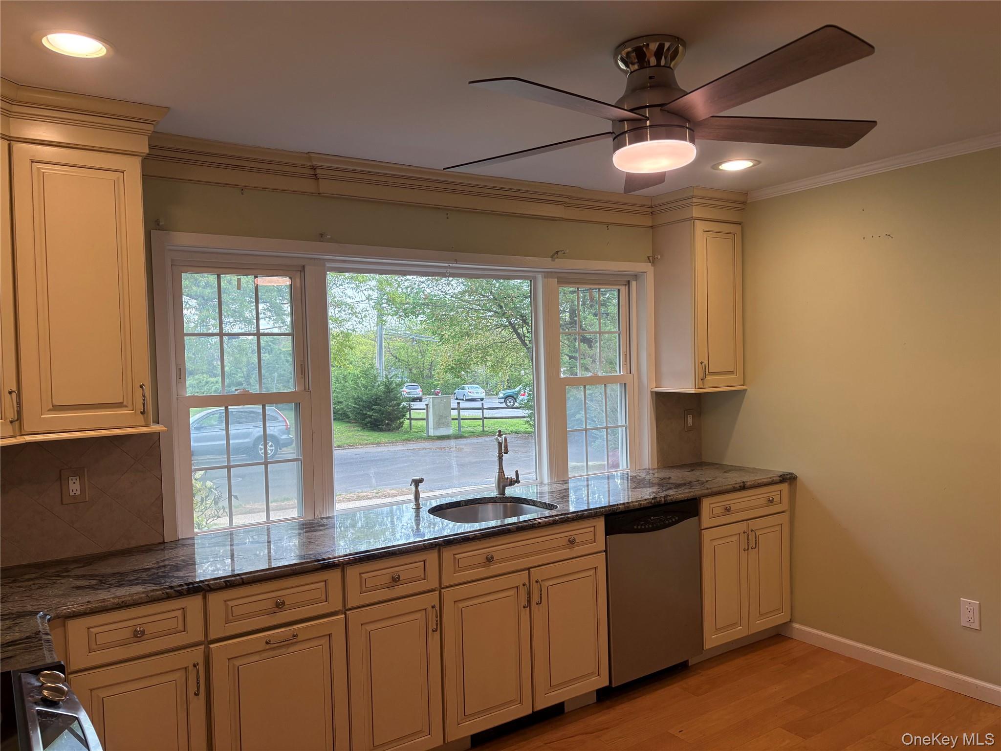 2 Dwarf Lane Wantagh, NY 11793 - Photo 10 of 22