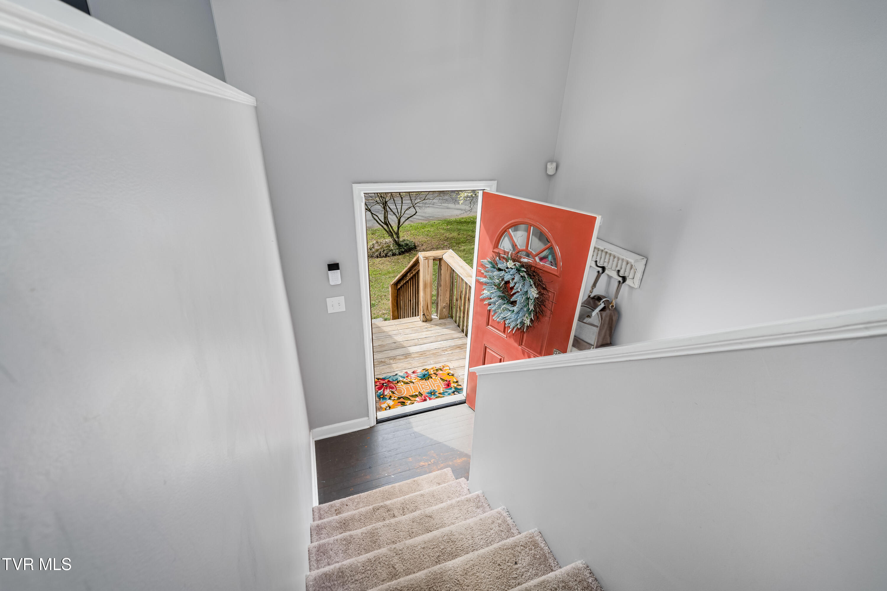 283 Ridgeview Drive Gray, TN 37615 - Photo 22 of 46 283 Ridgeview Dr (21 of 46)