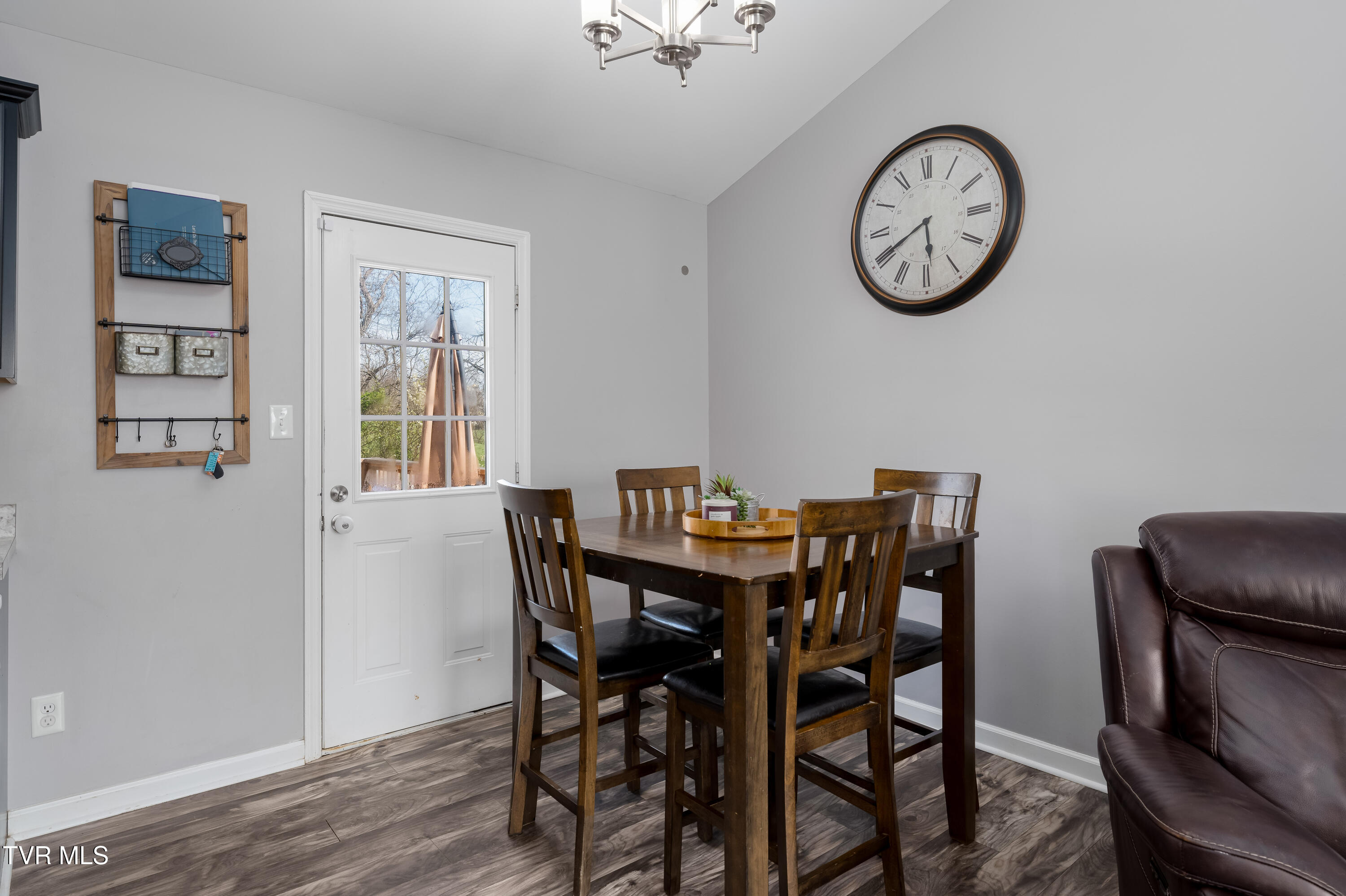 283 Ridgeview Drive Gray, TN 37615 - Photo 27 of 46 283 Ridgeview Dr (26 of 46)