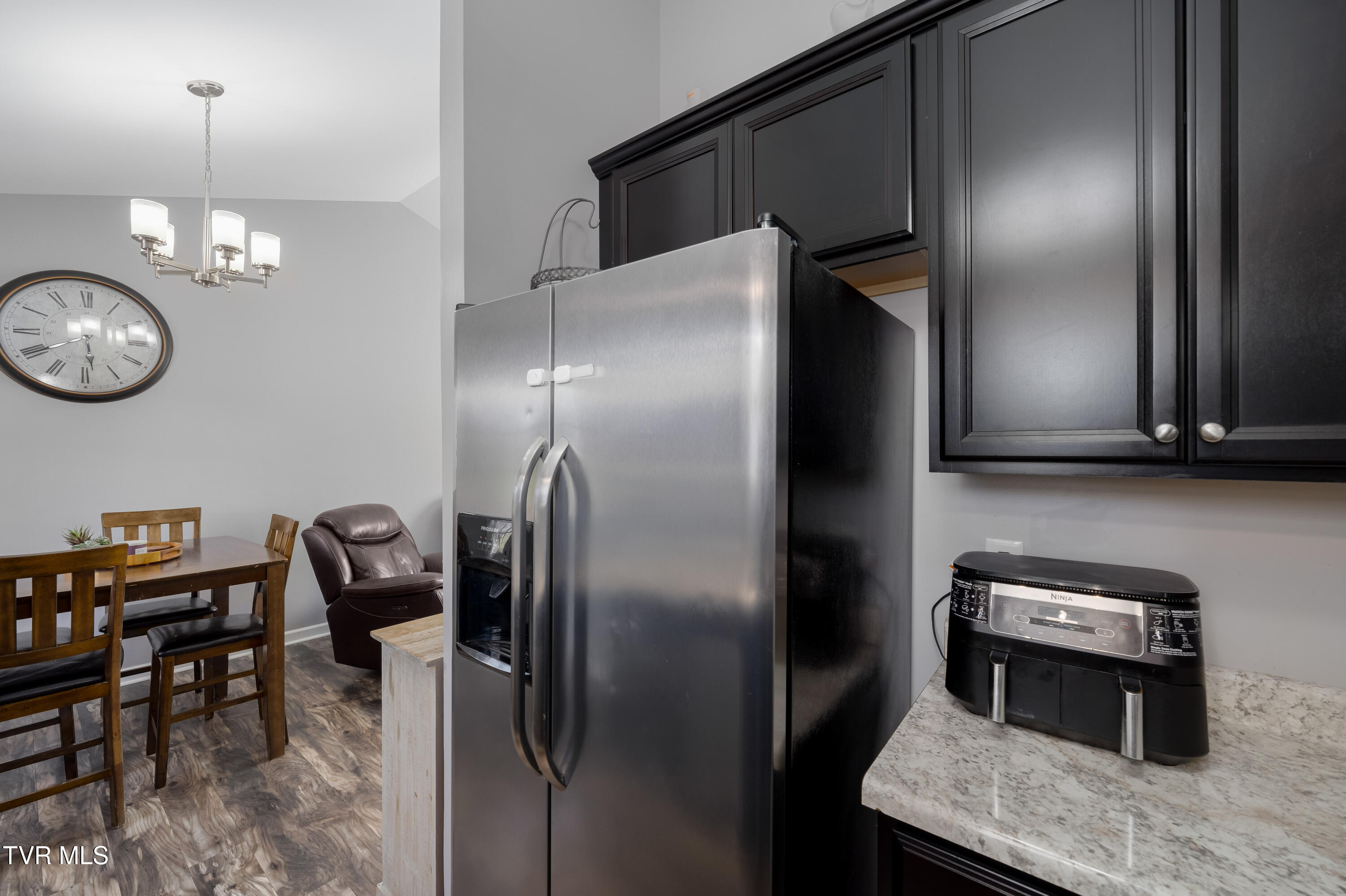 283 Ridgeview Drive Gray, TN 37615 - Photo 31 of 46 283 Ridgeview Dr (30 of 46)