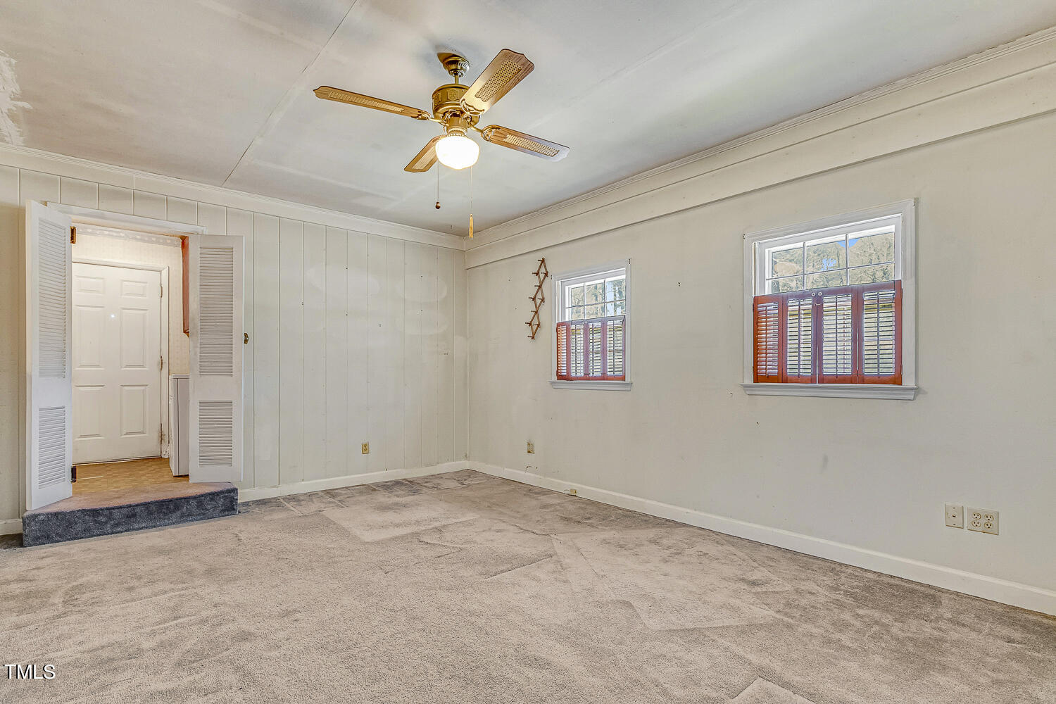 6320 Buffaloe Road Raleigh, NC 27604 - Photo 28 of 50 a view of livingroom with fan